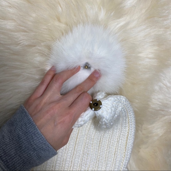 Ribbed Beanie with Rabbit Fur Pompom White - Picture 5 of 7